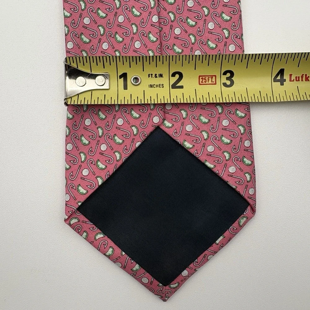 Vineyard Vines Tie Mens Pink Golf Clubs Balls Fish Hooks Preppy Silk Necktie